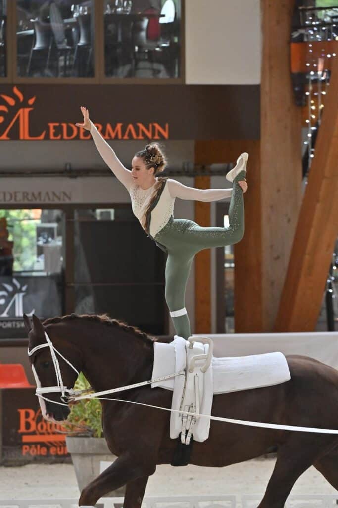 Melanie Ford and Ronaldo 200 at 2021 FEI Vaulting World Championships for Juniors in Le Mans, France