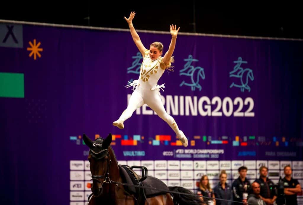 Kimmy Palmer Fifth Overall at 2022 World Vaulting Female Championship