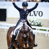 Laura Graves and Verdades