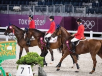 U.S. Jumping Team Silver Medalists (l-r) Laura Kraut and Baloutinue,
Jessica Springsteen and Don Juan van de Donkhoeve, and
McLain Ward with Contagious at the 2020 Tokyo Olympic Games. Photo by Taylor Pence/US Equestrian U.S. Jumping Team Silver Medalists (l-r) Laura Kraut and Baloutinue, Jessica Springsteen and Don Juan van de Donkhoeve, and McLain Ward with Contagious at the 2020 Tokyo Olympic Games. Photo by Taylor Pence/US Equestrian